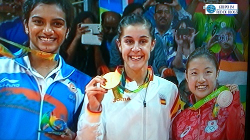 PODIO DE BÁDMINTON PODIO DE BÁDMINTON