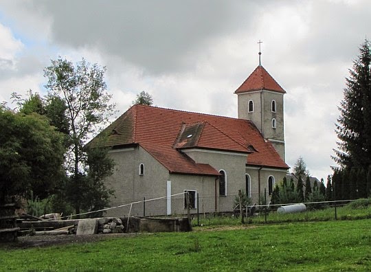 Kościół Podwyższenia Krzyża Świętego w Jarnołtowie.