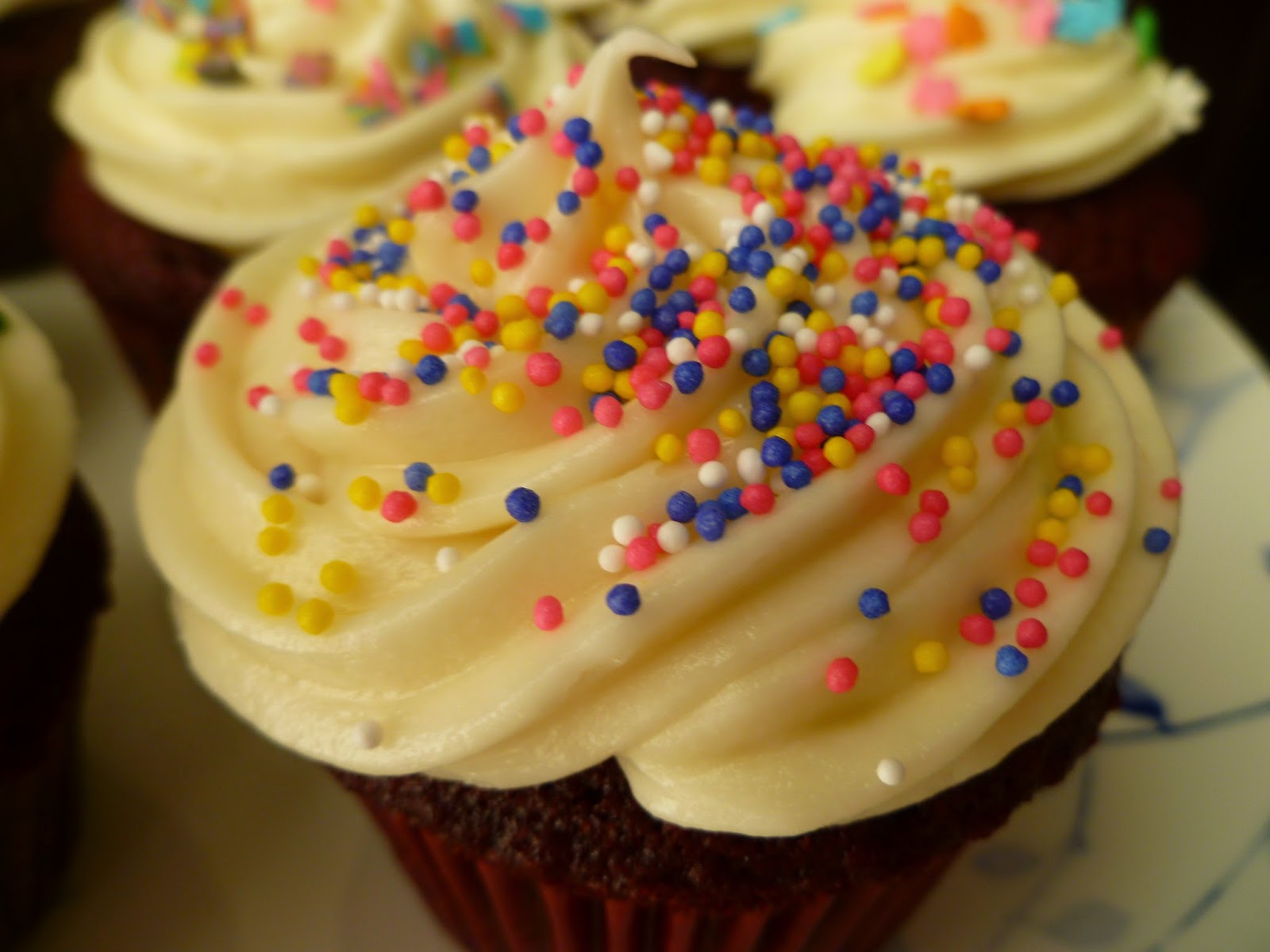 The Pastry Chef's Baking Copycat Sprinkles Red Velvet Cupcakes