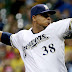 WILY PERALTA FIRMA CON REALES DE KANSAS