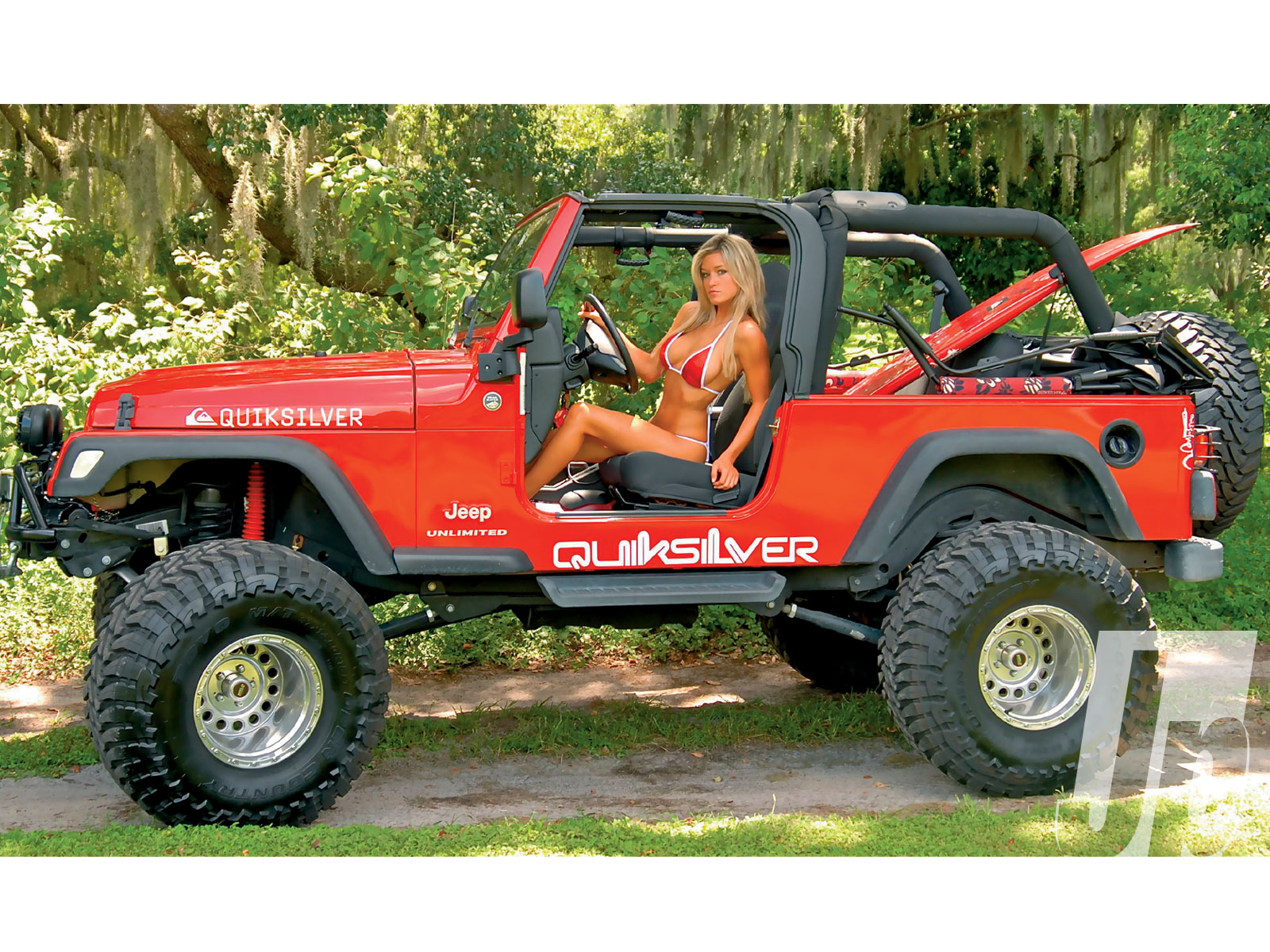 Jeep chick pic