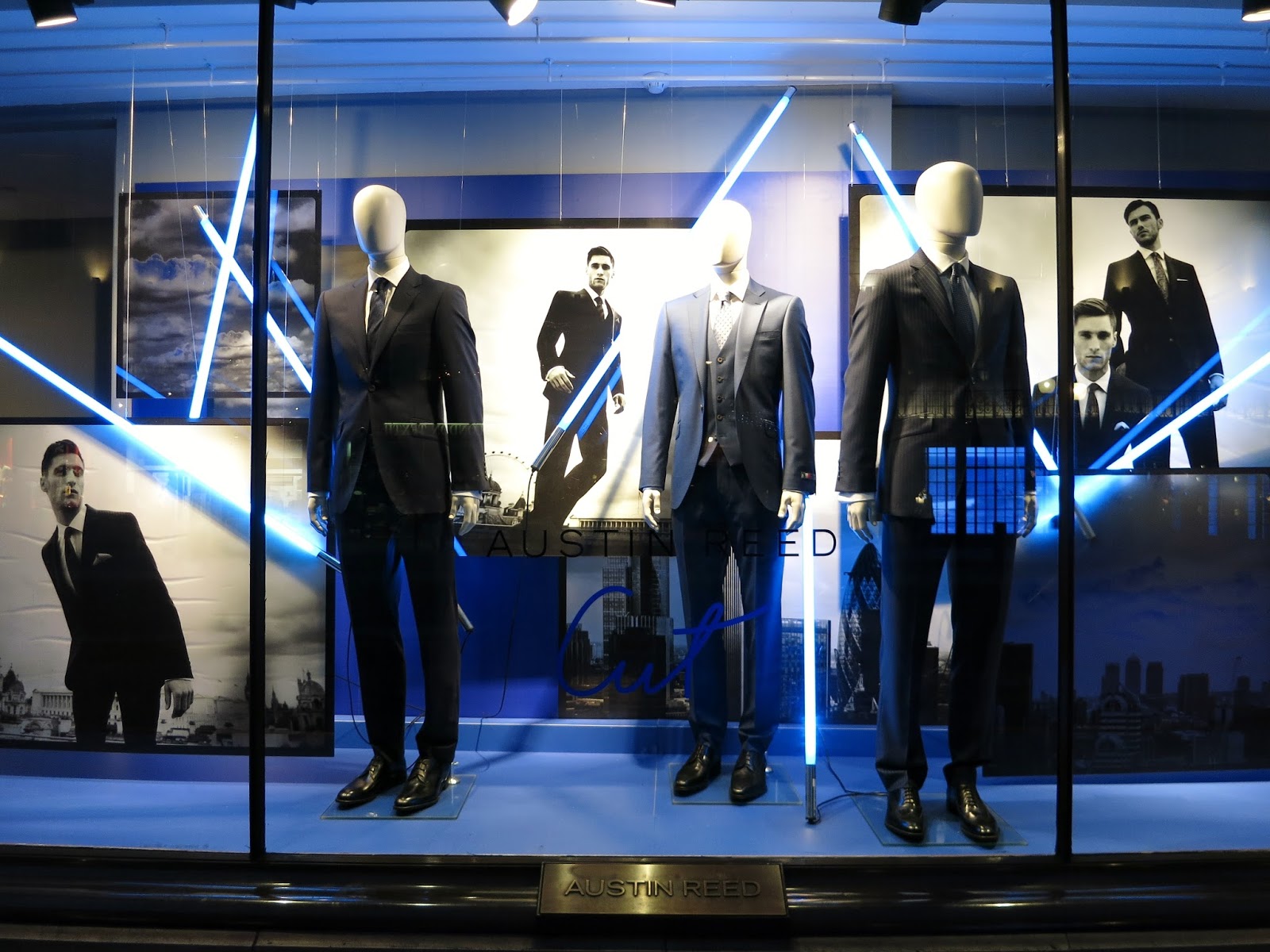 RetailStoreWindows.com: Austin Reed, London