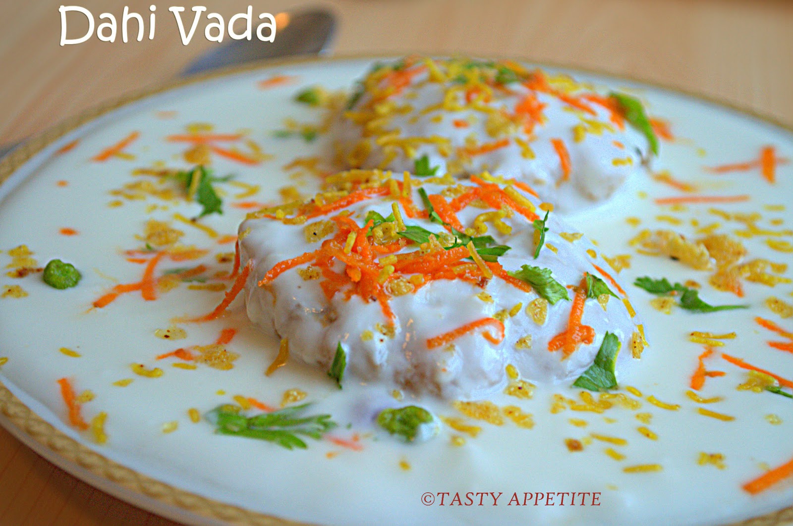 How to make Dahi Vada ? / Thayir Vadai Recipe / Curd Vadai / Indian