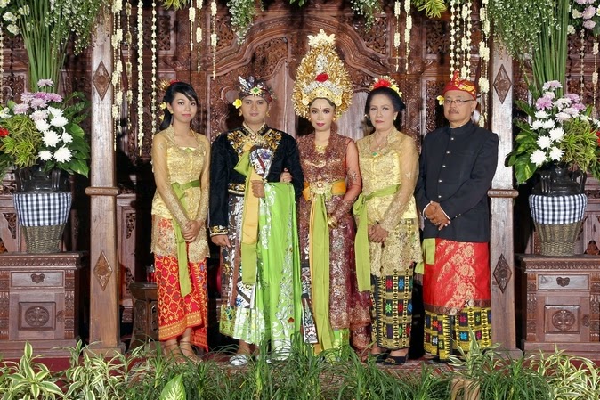 Pawiwahan agung ida Ayu Janaki Salon Rias Pengantin Bali 