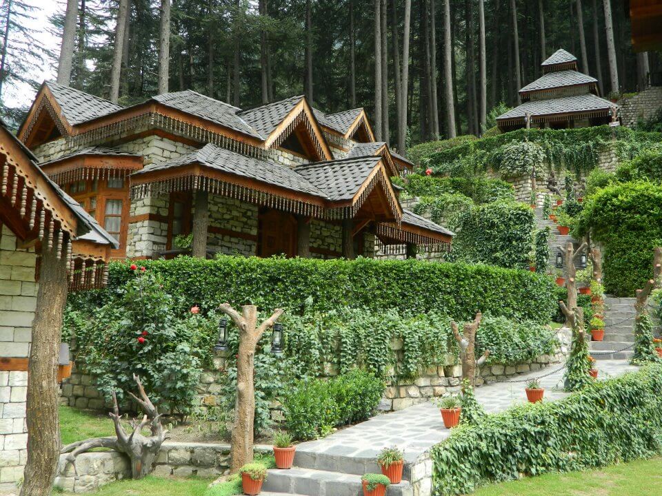 BEST LUXURY RESORTS IN HIMACHAL PRADESH AT AFFORDABLE PRICE