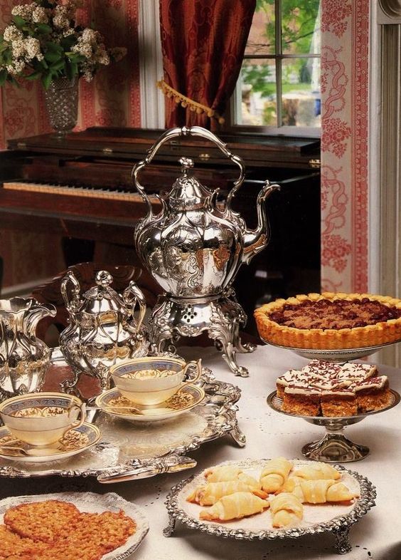 Eye For Design Decorate And Entertain With Silver Tea Services
