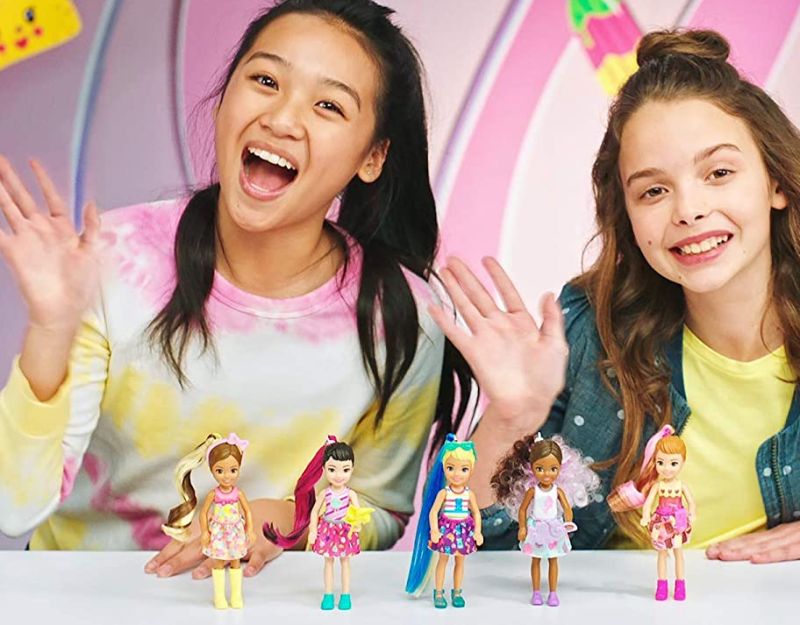 Коллекция кукол Barbie Chelsea Color Reveal в тубусе