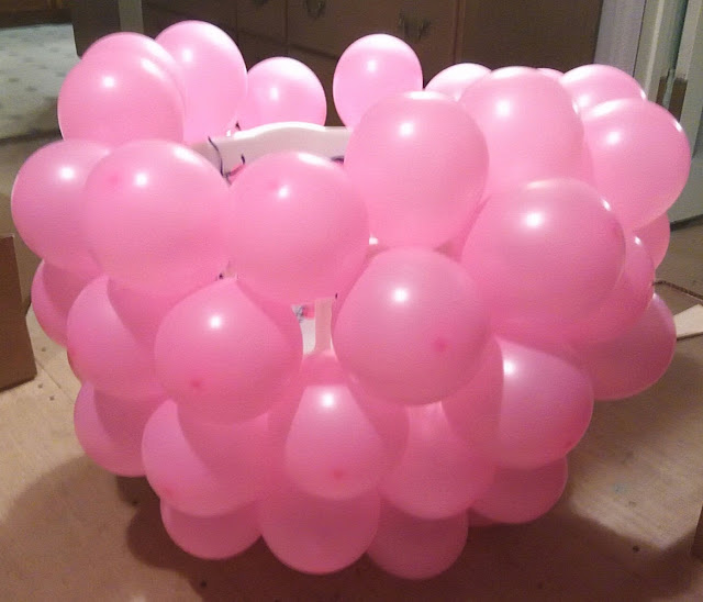 giant balloon cupcake tutorial laundry basket base