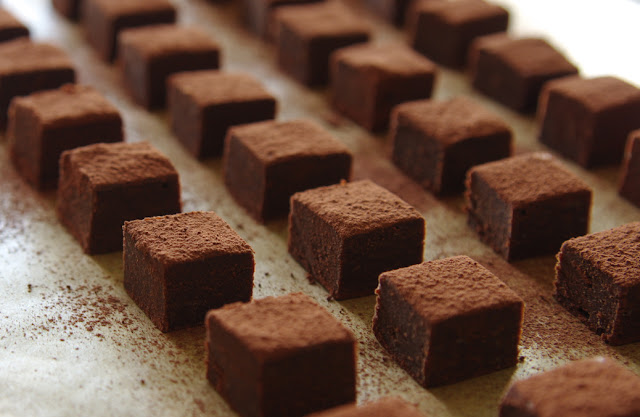 We Love to Cook: Schokoladen-Trüffel / Chocolate Truffles