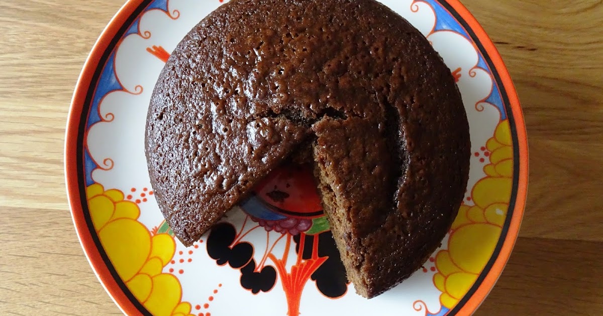 A SLICE OF CAKE THE BERO GINGERBREAD CAKE the taste of my childhood