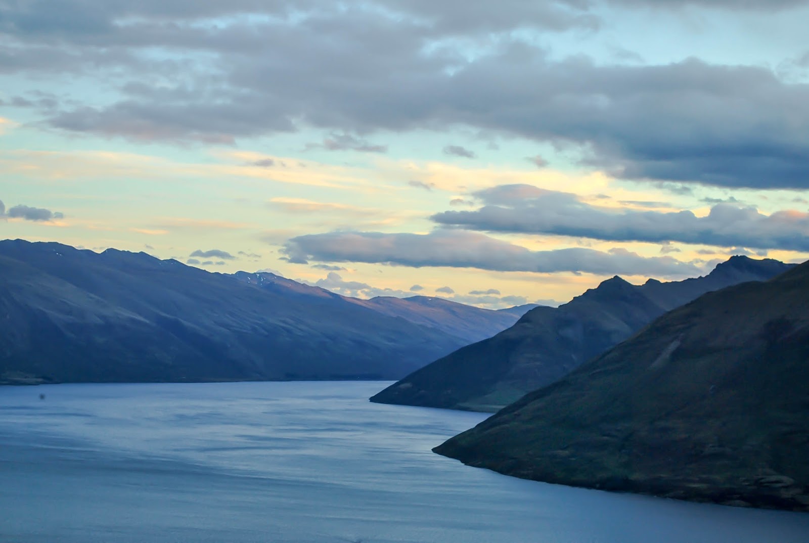Things to do in Queenstown New Zealand : Sunset from the Skyline Gondola