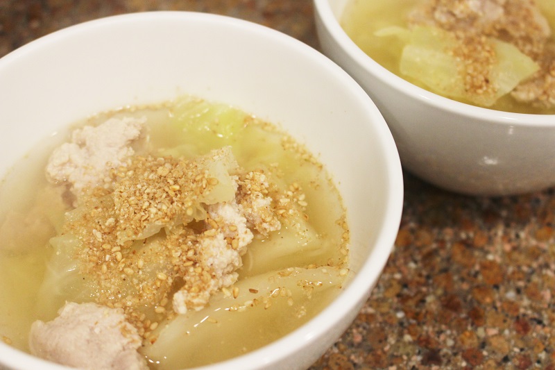 How to Cook Pork and Cabbage Umami Nabe It has grown on me!