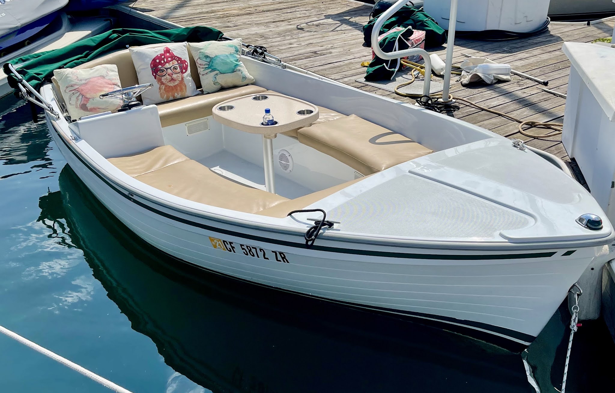 Used Duffy Electric Boats (714) 9316710 or 2010 14' Duffy Runabout ASKING