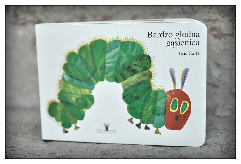 Peek-a-Boo-Boo: "Bardzo głodna gąsiennica" Eric Carle