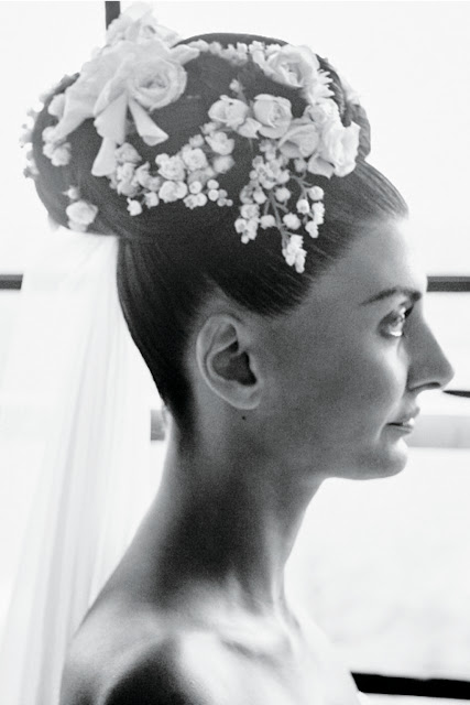 A close-up of Battaglia’s wedding-ceremony coiffure, by Luigi Murenu.