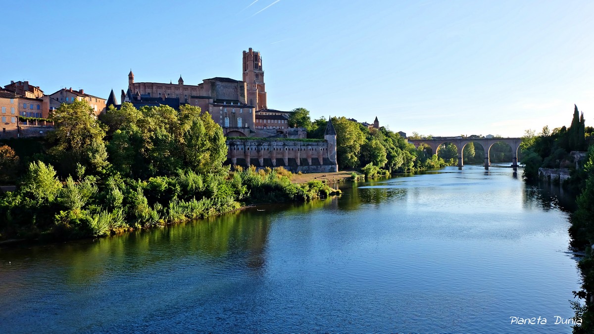 Dunia Albi la ciudad episcopal de ladrillo