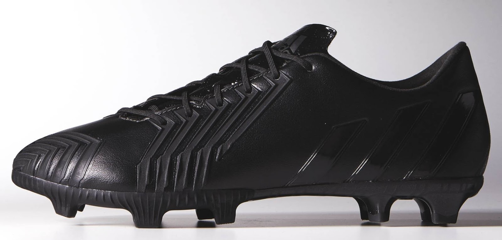 Plaatsen laten we het doen borstel Adidas Predator Instinct Black Pack Boots Released - Footy Headlines