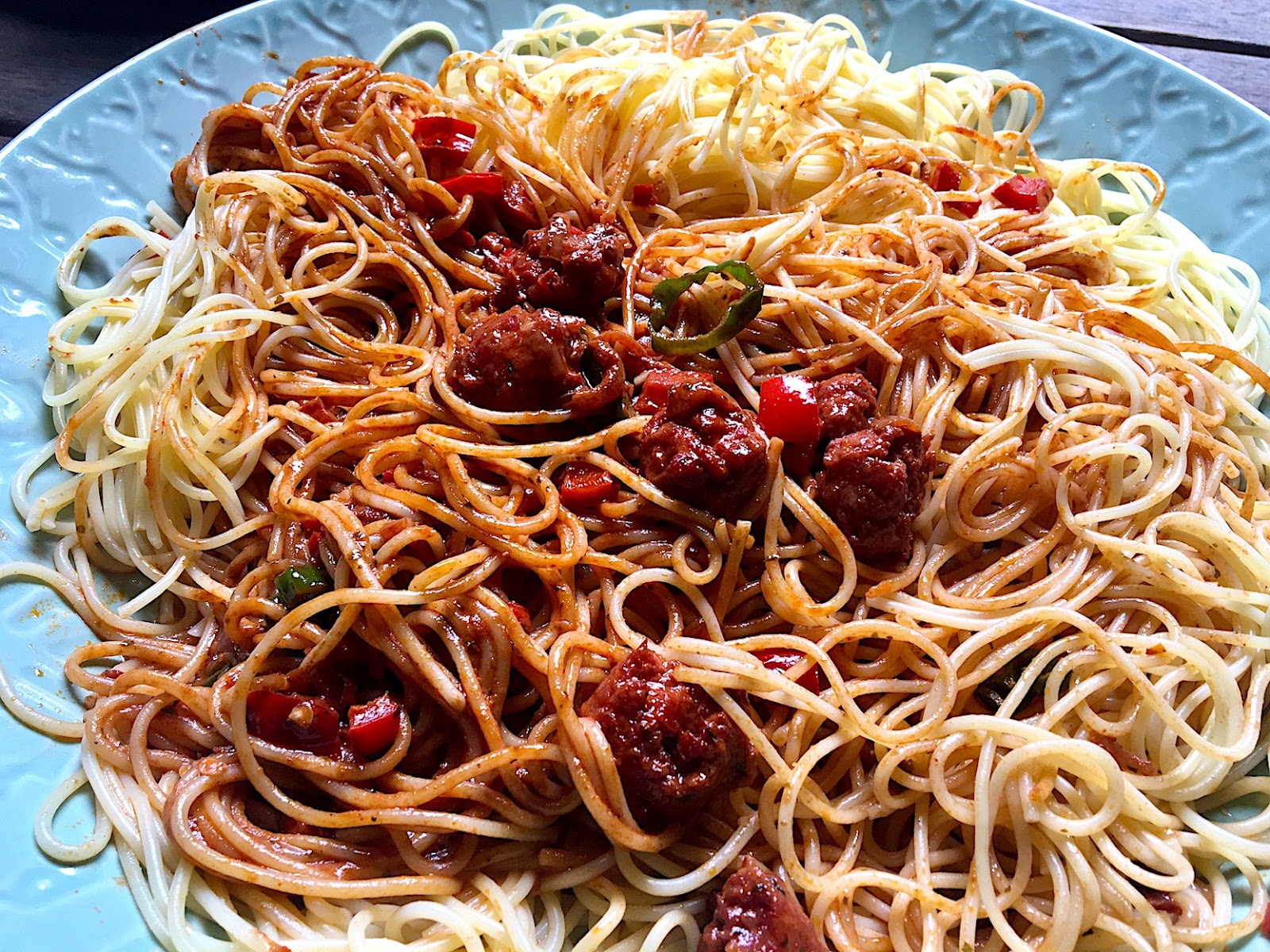 Spaghetti mit scharfer Salsiccia Sauce