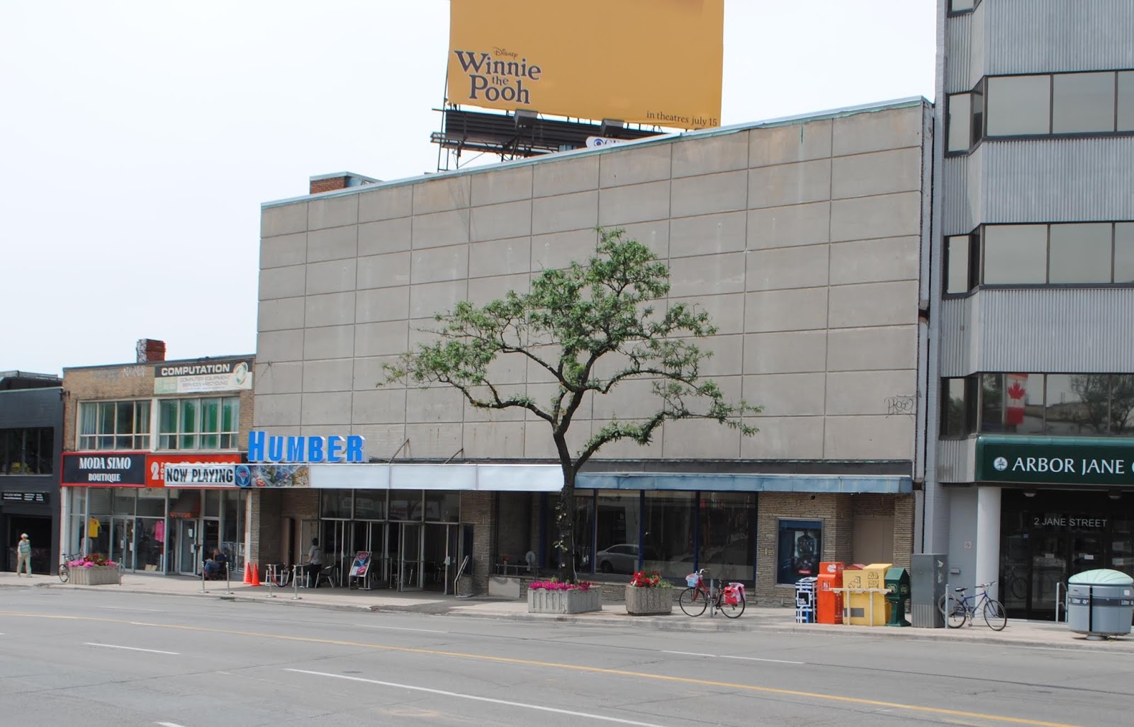 MUSINGS 5 OF TORONTO'S BEST OLD MOVIE THEATRES