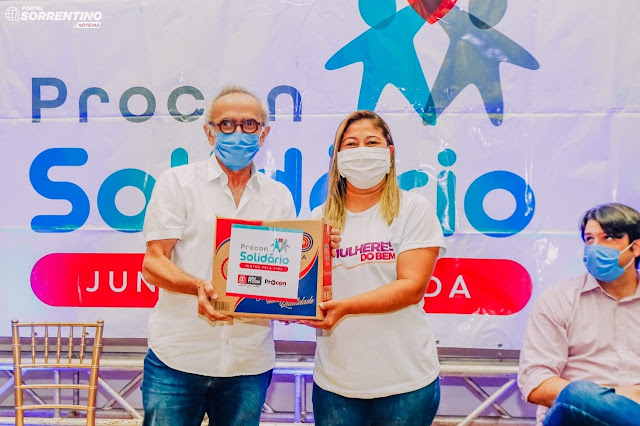 Prefeitura de João Pessoa entrega mais de duas mil cestas básicas a entidades assistenciais da capital