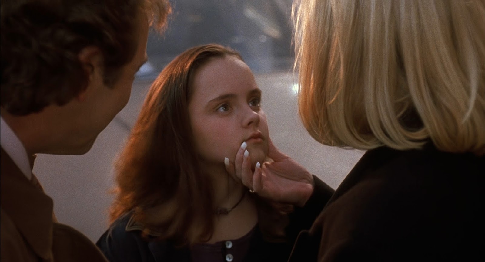 Casper+%281995%29+HD+1080p+BDRip+Latino+-+Ingles+-+Descargatepelis.com.mkv_snapshot_00.18.18.011.jpg (1600×863)