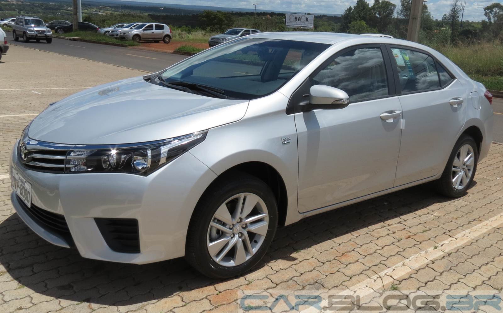 Toyota Corolla 2015 test drive e comparativo de consumo