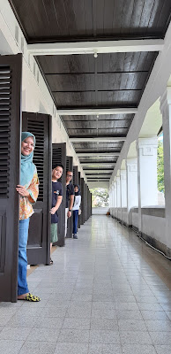 wisata museum transportasi kereta api lawang sewu semarang nurul sufitri mom lifestyle blogger traveling culinary review