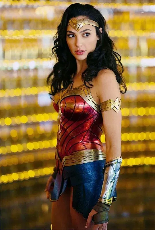 Super Wonder Woman Gal Gadot hot Sexy Pictures