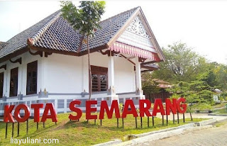 Rumah adat Semarang