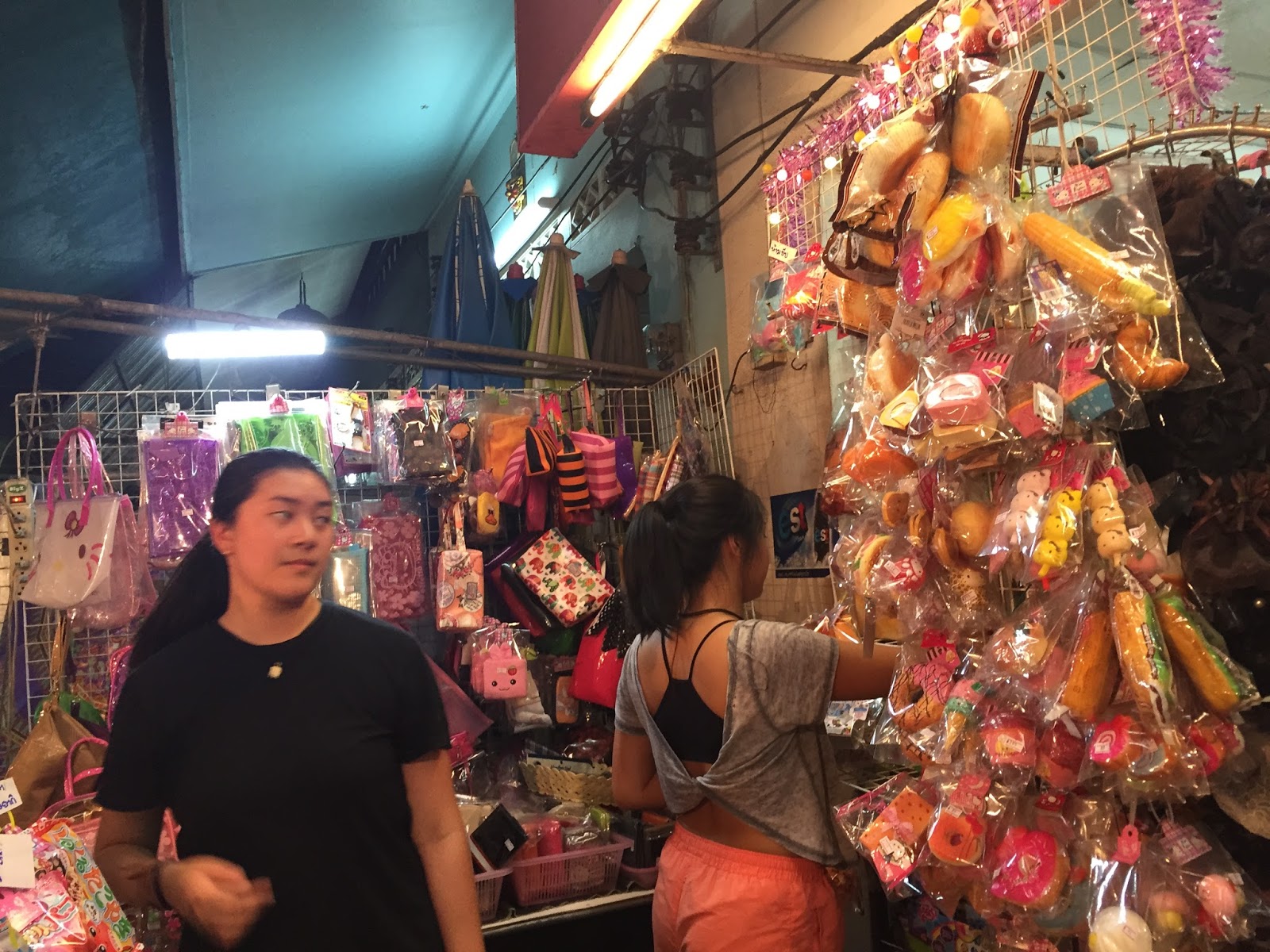 Pn Tay's Blog: Ko Samui 6th Day : Surat Thani Night market