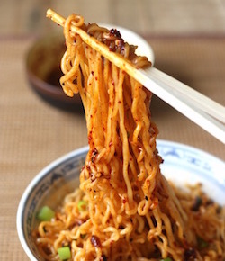 ramen noodles with spicy korean chili seasoning