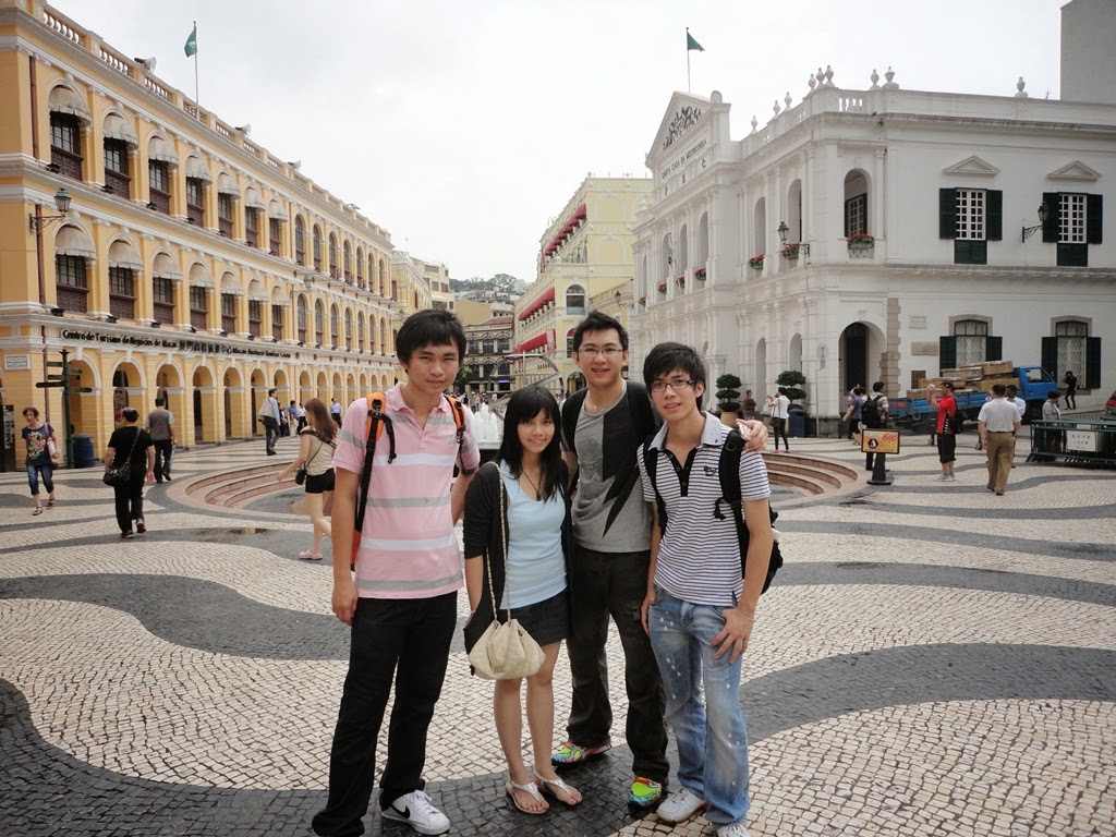 2012. Macau.