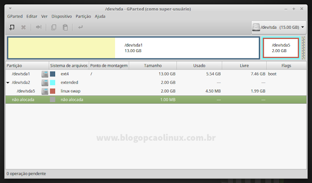 Janela principal do GParted, executando no LMDE 2