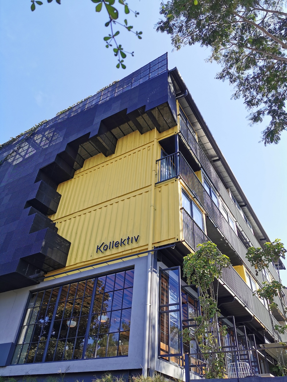 tesyasblog : Kollektiv Hotel Bandung Review: Feel How To Stay Inside