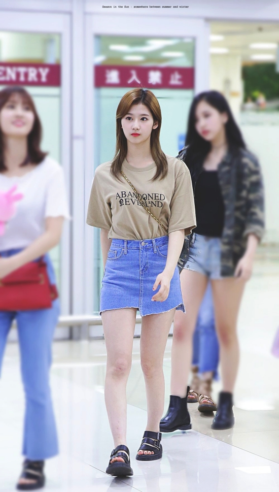 Twice Sana Airport Fashion Official Korean Fashion