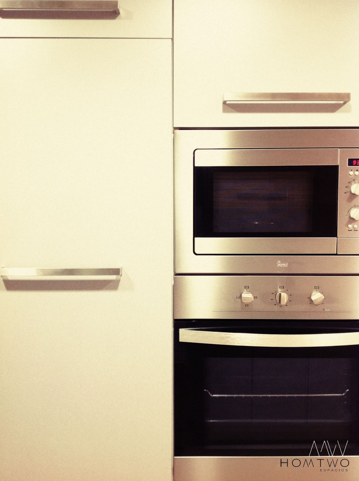 HOMTWO espacios: PALMERAS EN LA COCINA