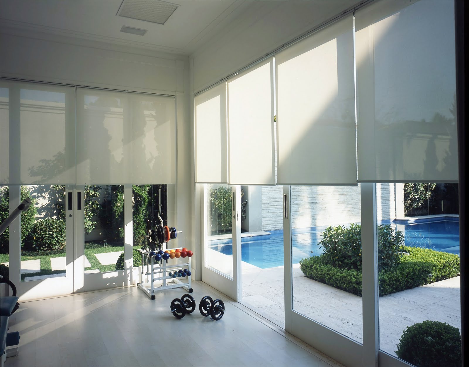 CORRI TRACK PTE LTD Curtains and Blinds
