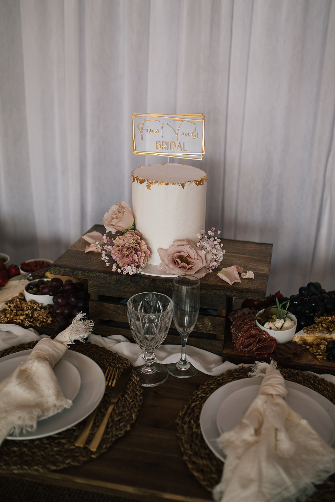 on the aisle blog | ballerina bridal shoot jennifer burch photography central coast weddings nsw bridal gowns floral design pinic setup cake