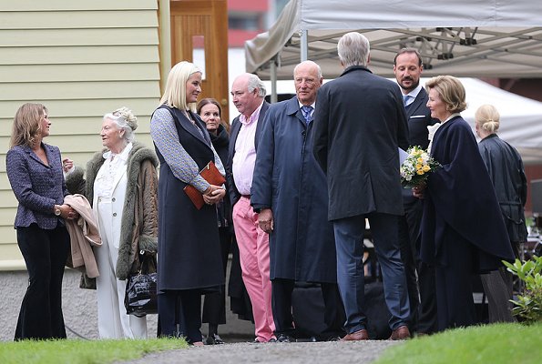 King Harald, Crown Prince Haakon, Crown Princess Mette-Marit and Princess Märtha Louise attended the opening ceremony