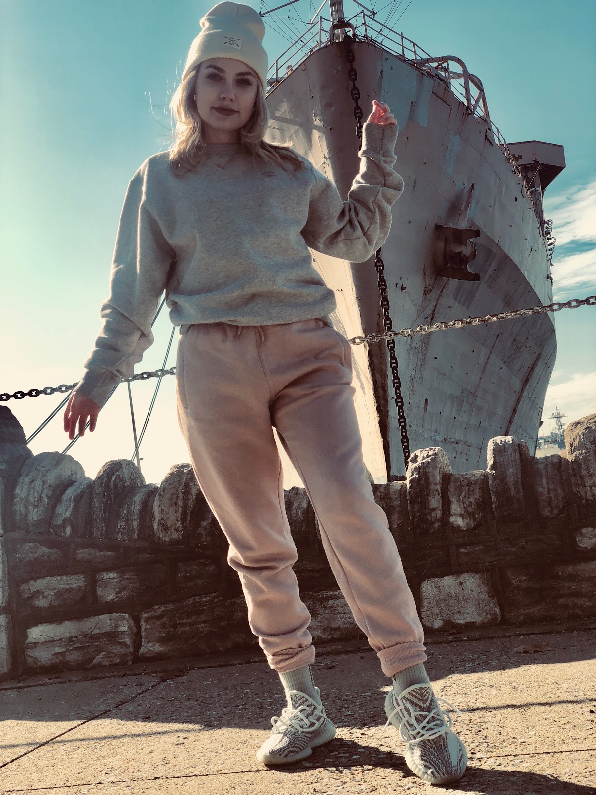 yeezy 350 v2 blue tint outfit