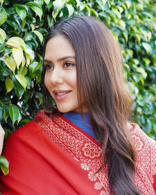 Sonam Bajwa image
Sonam Bajwa Wiki, Biography, Photos, Height, Weight, Age, Affairs, Net worth & More