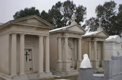 Panteón de Adelardo Covarsí, en el Cementerio Viejo de Badajoz