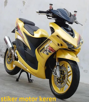 10 Desain Stiker Motor Keren Striping dan Full Body Terbaik Jika sudah membahas seni modifikasi sepeda motor memang tidak ada habisnya 10 Desain Stiker Motor Keren Striping dan Full Body Terbaik