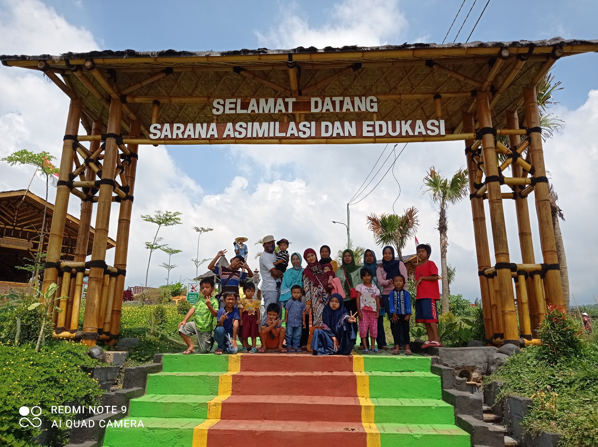 Sarana asimilasi dan edukasi