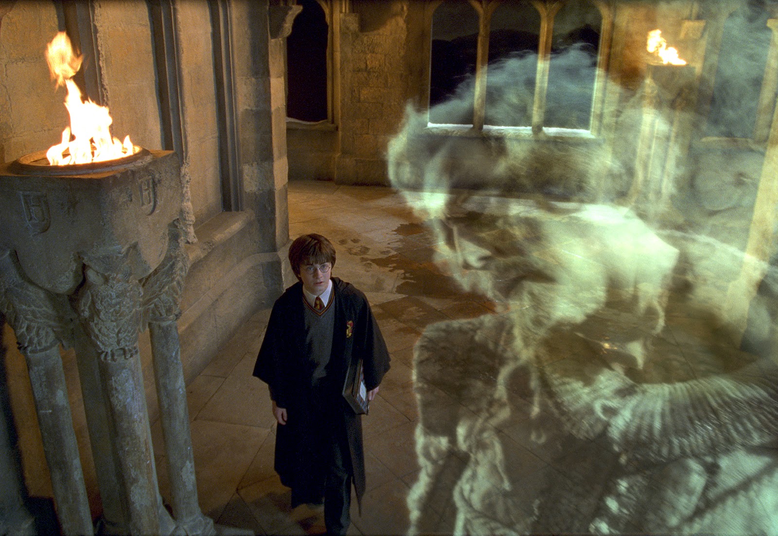 O guia Pottermore para fantasmas. House Hogwarts O guia Pottermore para fantasmas. House Hogwarts