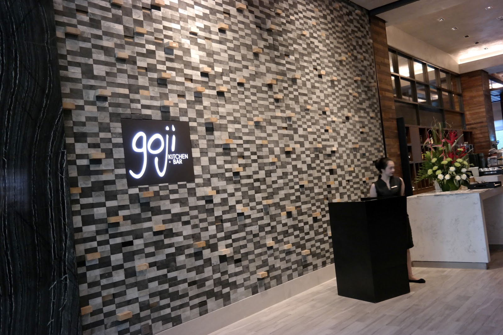 Sand Under My Feet Goji Kitchen Bar And Noodle Inc At Clark