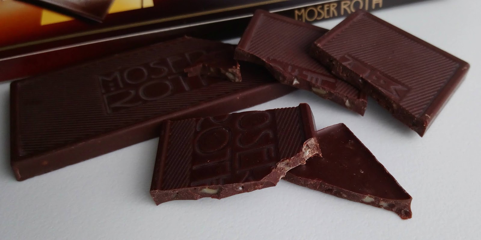 Chwile zasłodzenia Moser Roth Dark Caramel Sea Salt ciemna 52 z