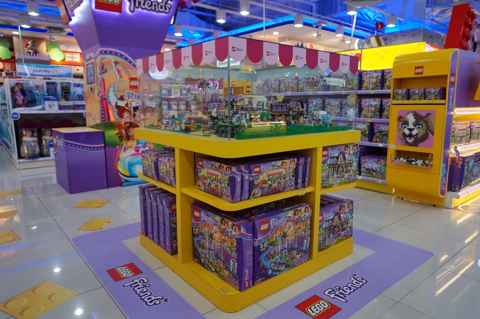 Toys"R"Us Vivocity Flagship Store Revamp!