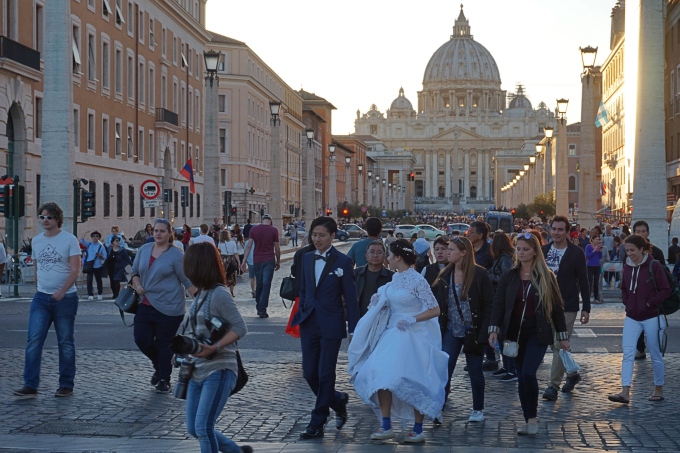Vatikaani, kaunein nähtävyys Italiassa - lapsiperhe matkustaa Roomaan