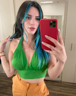 Bella Thorne Social Media 01-Mar-2020